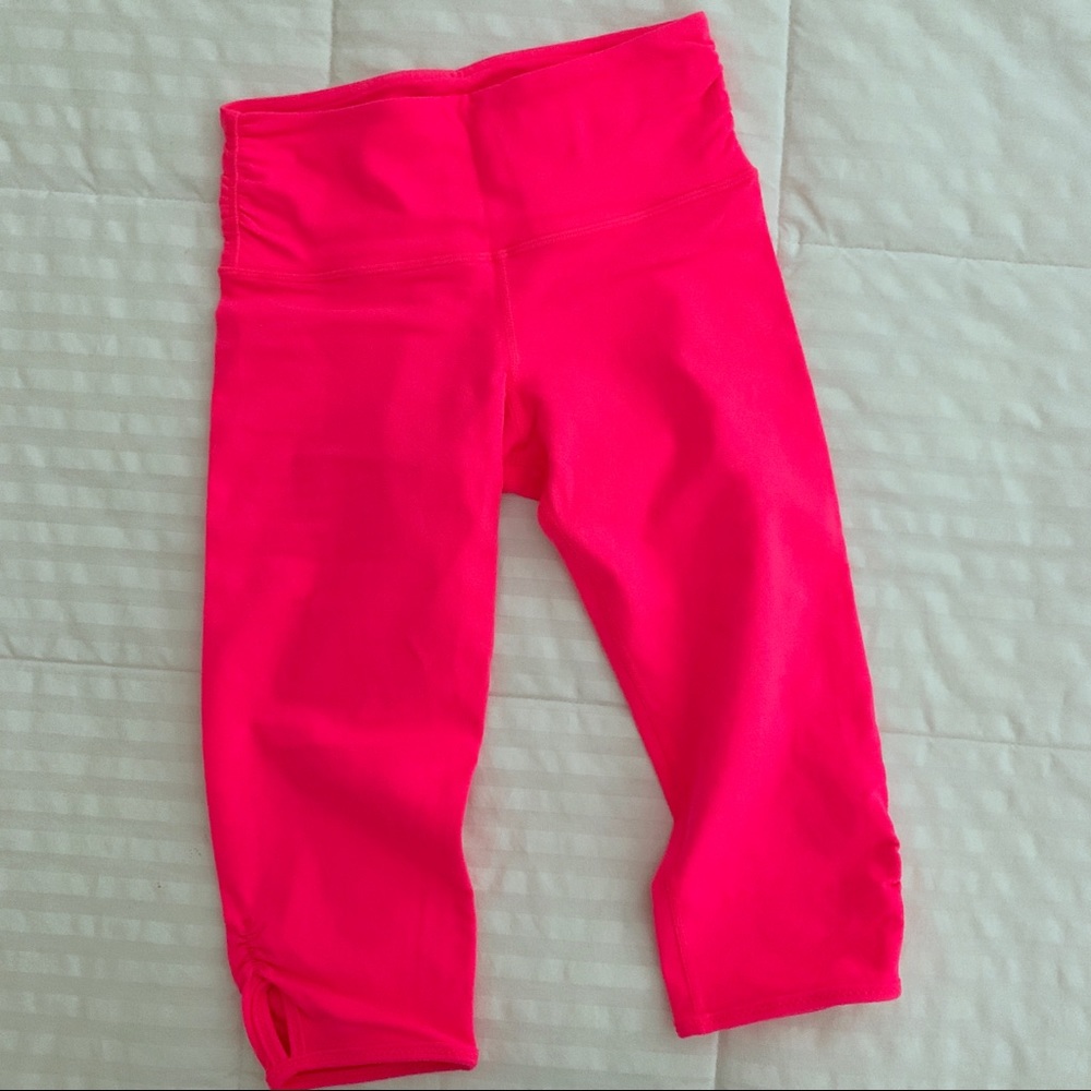 lululemon | Dhanurasana Crop